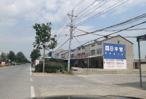 瑞丽如何能保证墙体广告的醒目性？